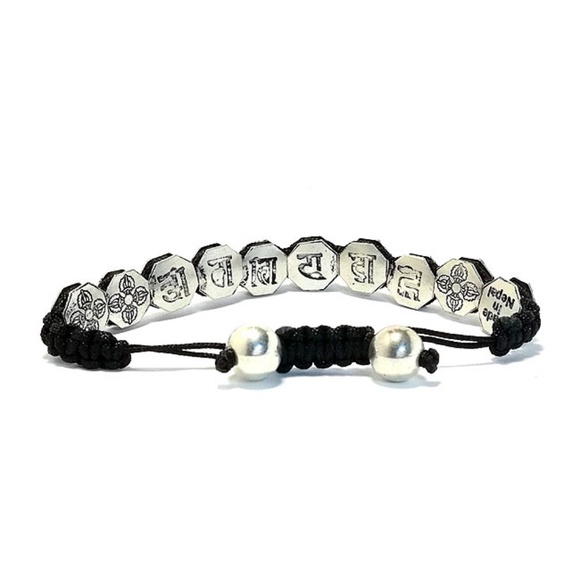 Tibetan White Metal Om Mane Mantra Bracelet - Picture 3 of 4